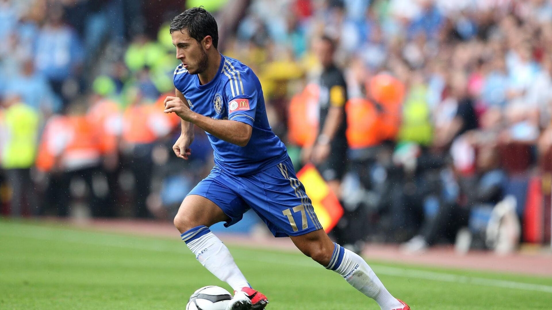 kaiyun 开云体育-瑞士球员用滑雪动作过人，解说员笑出声，瑞士滑雪的基本概况