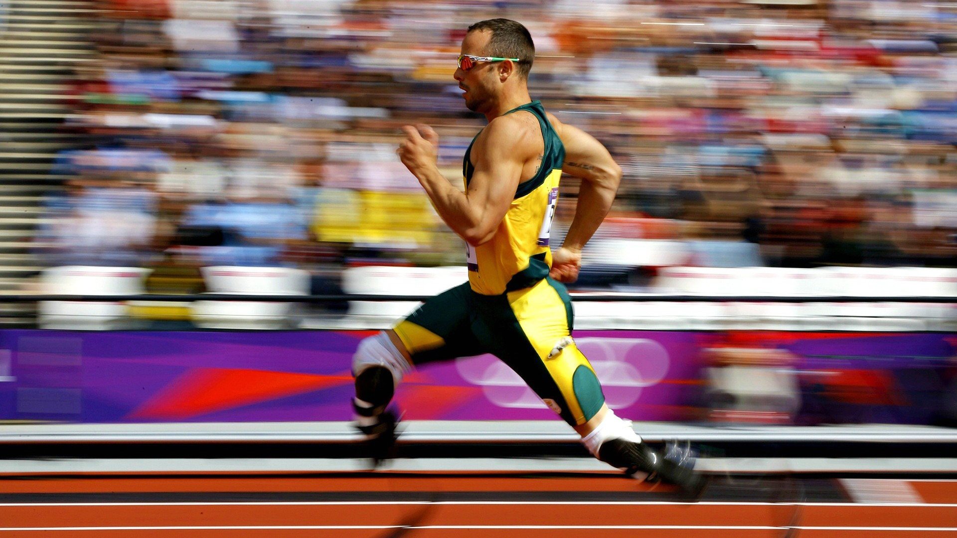 逆境中的“铁腕将军”：不屈不挠的领军人物